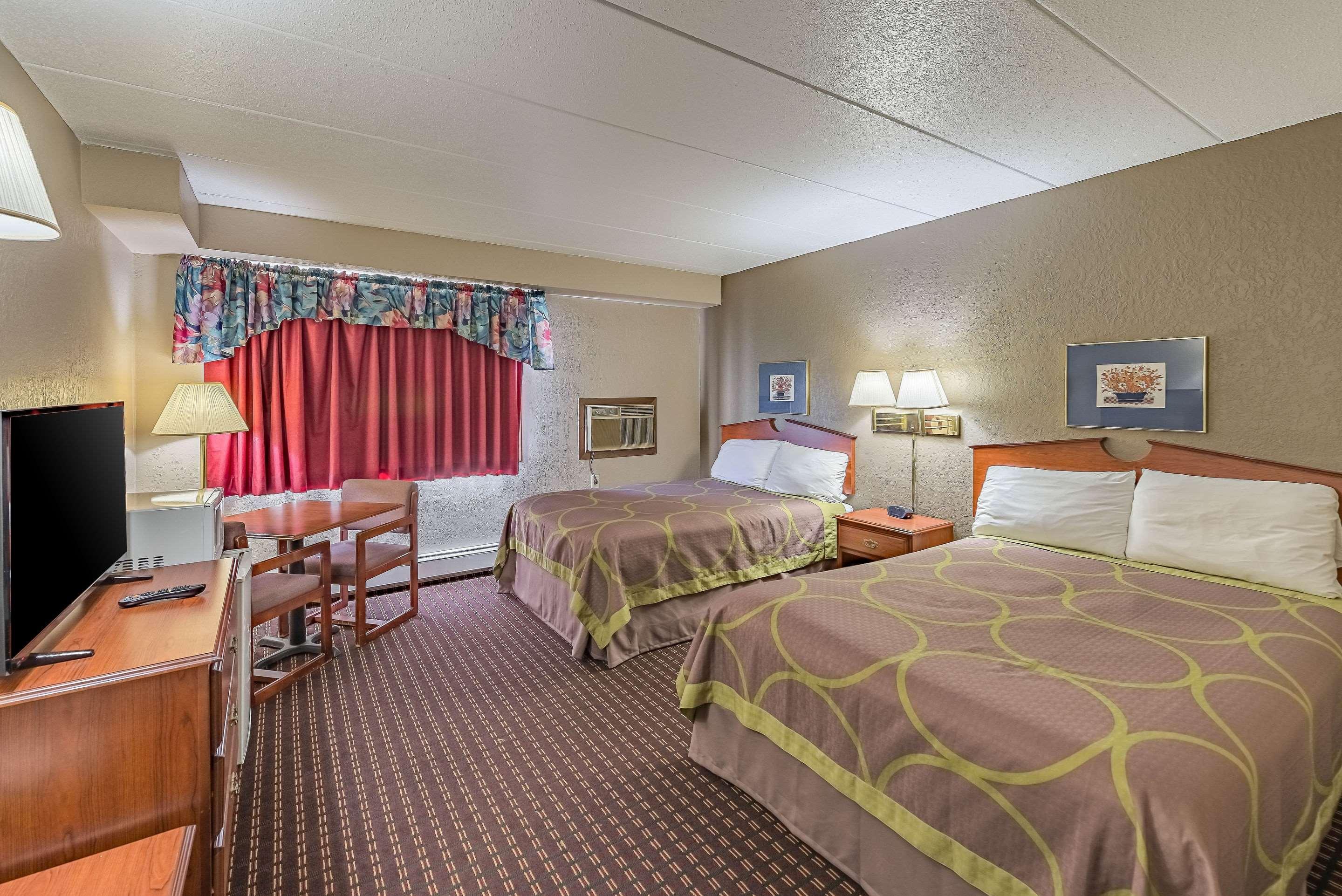 Rodeway Inn Saint Joseph Exterior photo