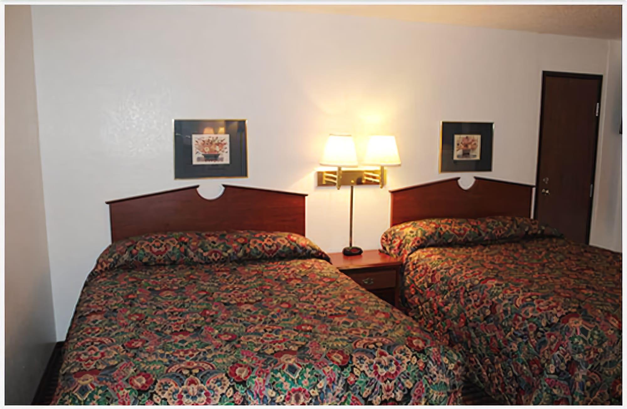 Rodeway Inn Saint Joseph Exterior photo